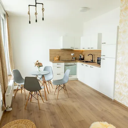 Stresny Aparman Pri Mlyne * Skalica