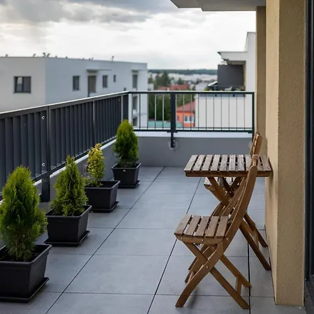 Stresny Aparman Pri Mlyne スカリツァ