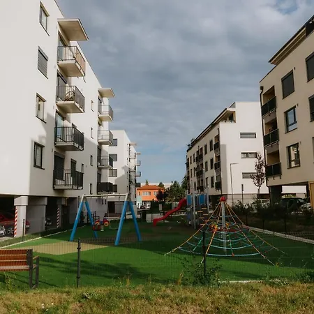 Stresny Aparman Pri Mlyne Lägenhet Skalica